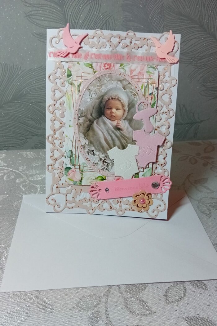 Carte de félicitation de naissance bébé fille