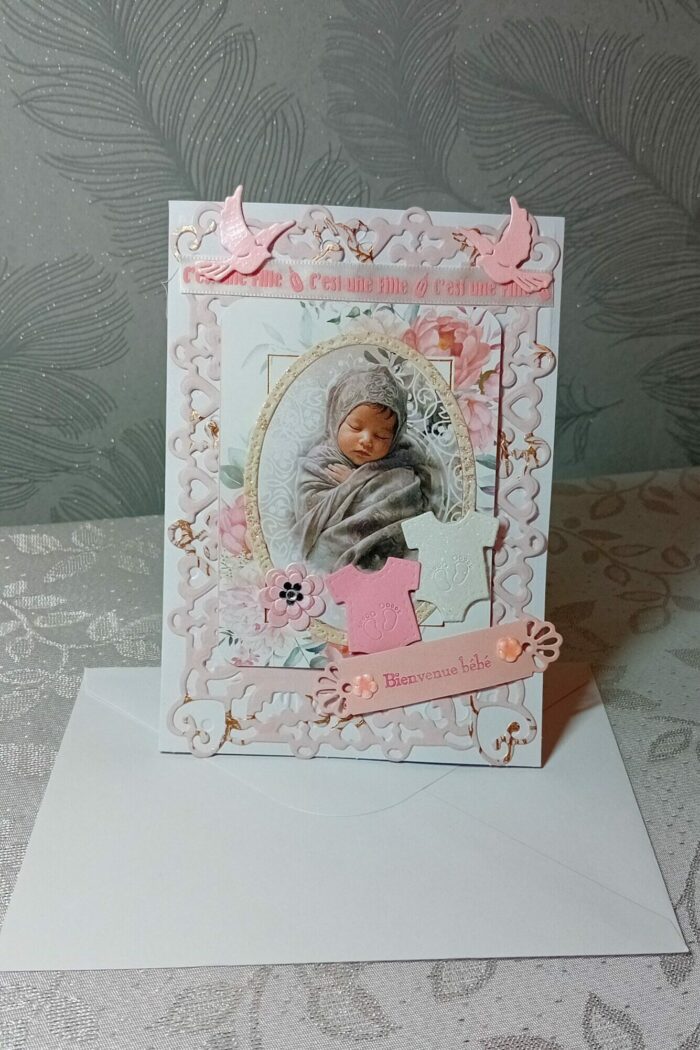 Carte de félicitation de naissance bébé fille