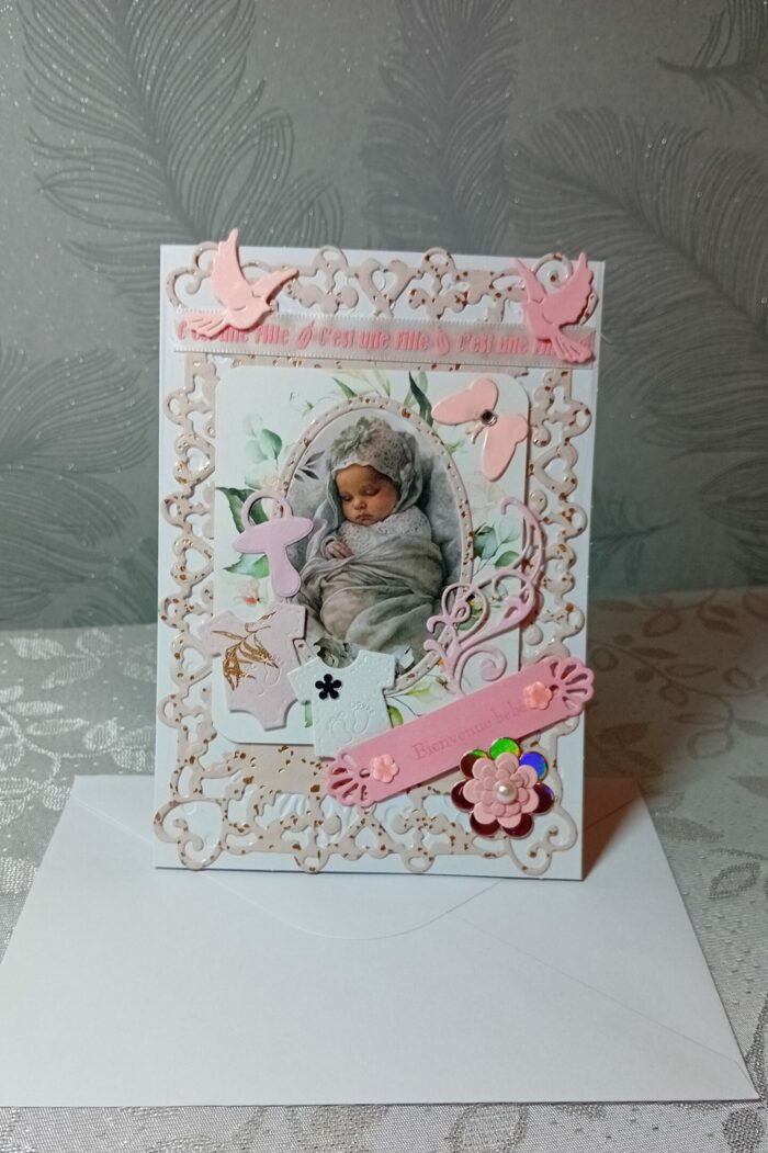 Carte de félicitation de naissance bébé fille